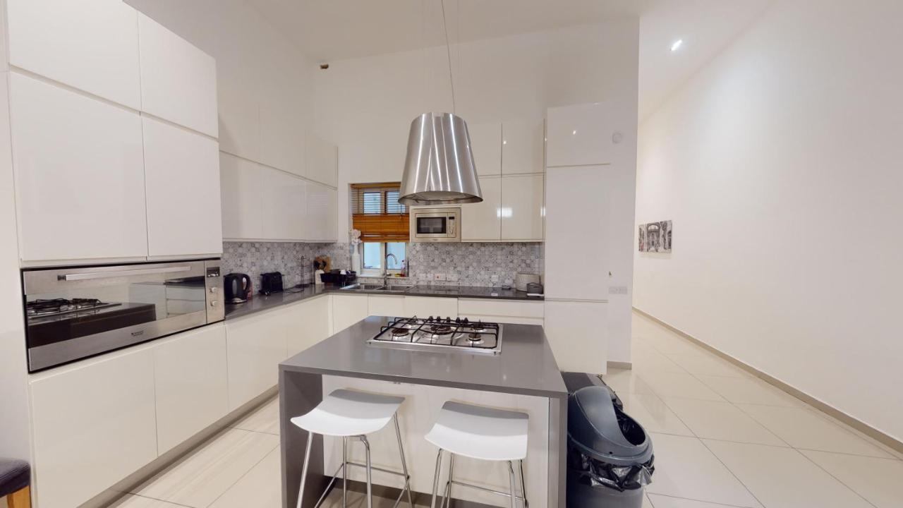 Spacious 3 Bedroom Maisonette Sliema Extérieur photo